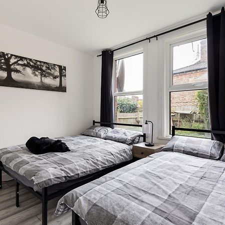 Beautifully Modern 2-Bed Apartment W/Garden 伦敦 外观 照片
