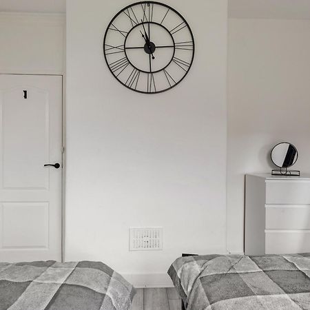 Beautifully Modern 2-Bed Apartment W/Garden 伦敦 外观 照片