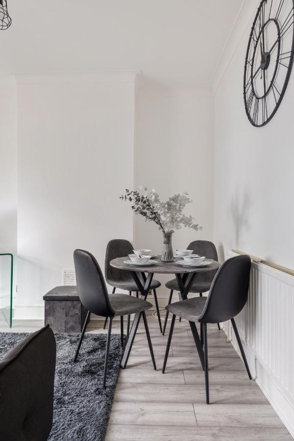 Beautifully Modern 2-Bed Apartment W/Garden 伦敦 外观 照片