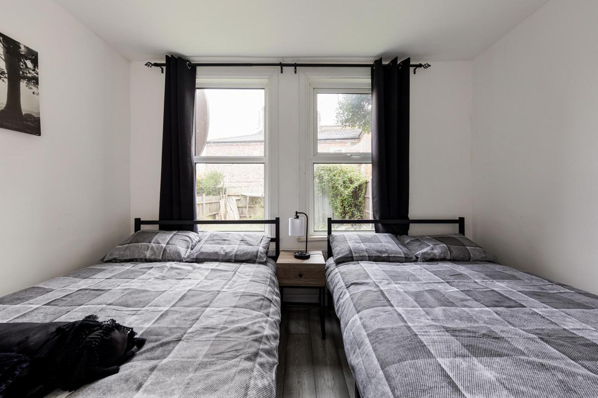 Beautifully Modern 2-Bed Apartment W/Garden 伦敦 外观 照片